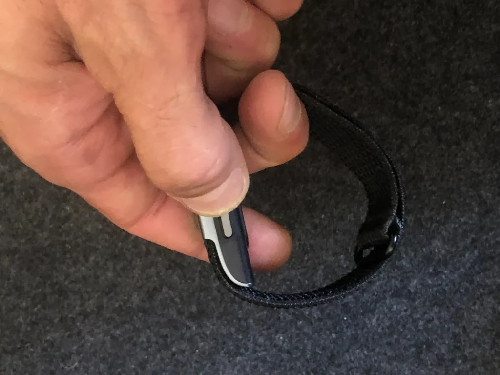 Side button to connect to the Hume app
