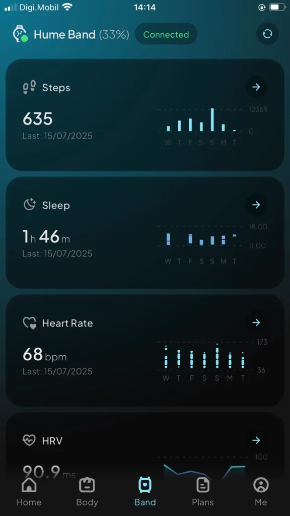 Hume-App-Bildschirm mit Anzeige von Akkustand, Schrittzahl, Schlaftracking und Herzfrequenz